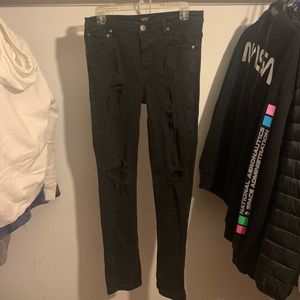 Black skinny jeans